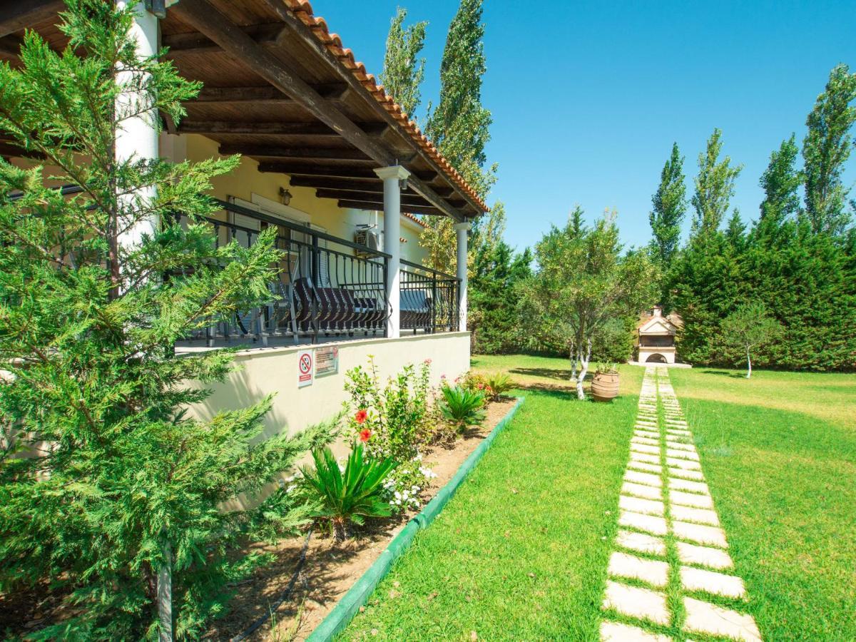Villa Neptune Livathos  Eksteriør bilde